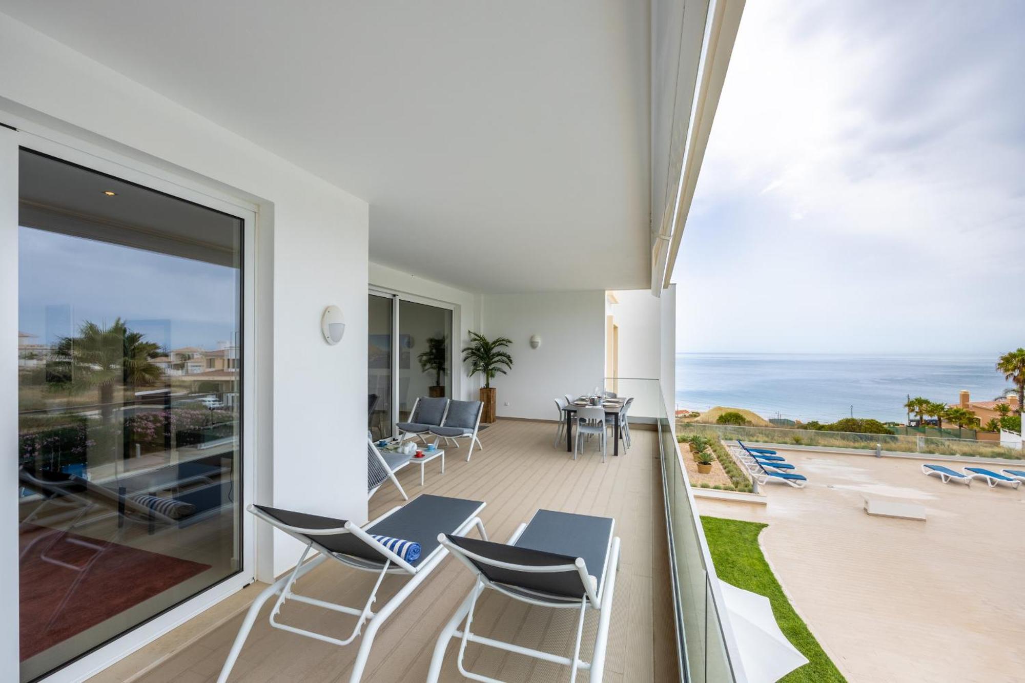 Coolhouses Algarve Lagos, 3 Bed Modern Flat, Outdoor, Indoor Pools&spa, à Vida *