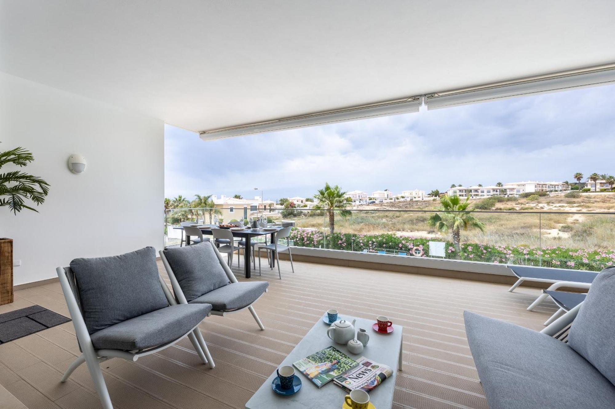 Coolhouses Algarve Lagos, 3 Bed Modern Flat, Outdoor, Indoor Pools&spa, à Vida Appartement Lagos