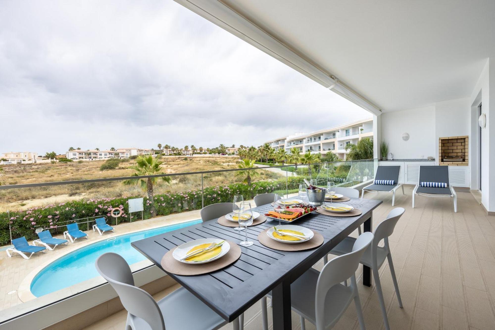 Appartement Coolhouses Algarve Lagos, 3 Bed Modern Flat, Outdoor, Indoor Pools&spa, à Vida *