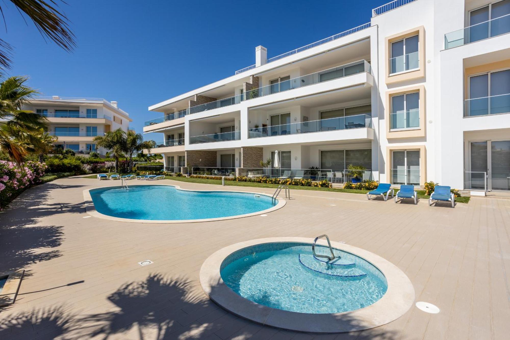 Appartement Coolhouses Algarve Lagos, 3 Bed Modern Flat, Outdoor, Indoor Pools&spa, à Vida Lagos